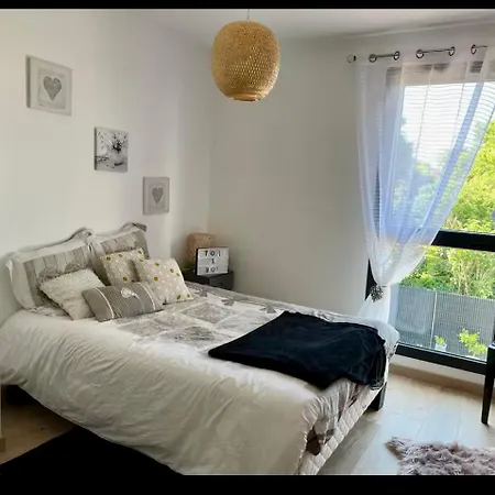 Guest house Loue Etage Saint Pavace