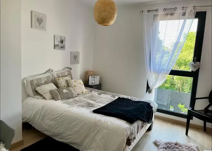 Pensión Loue étage Saint Pavace